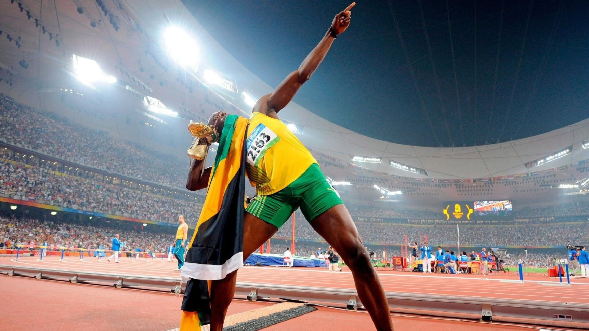 NBA比赛出现精彩团队配合进球